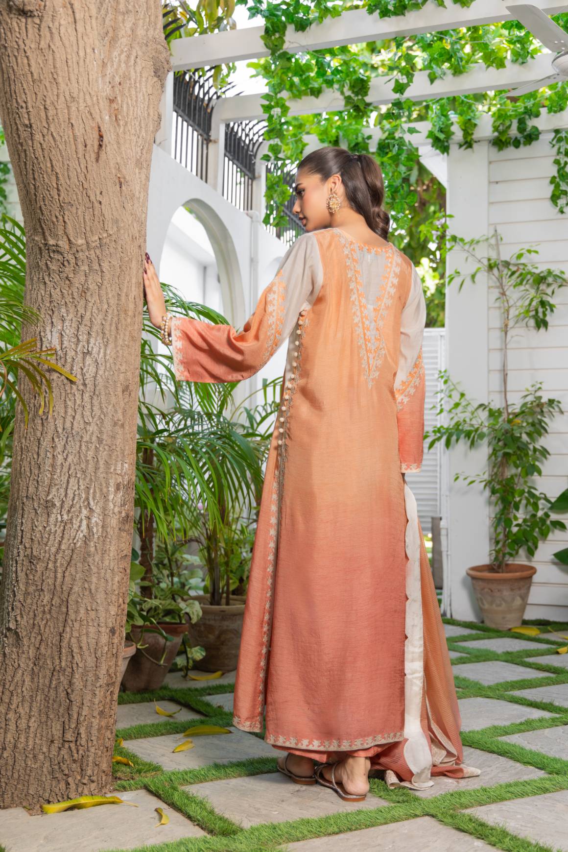 Peach handworked embellishment Suit Kaashni-shk